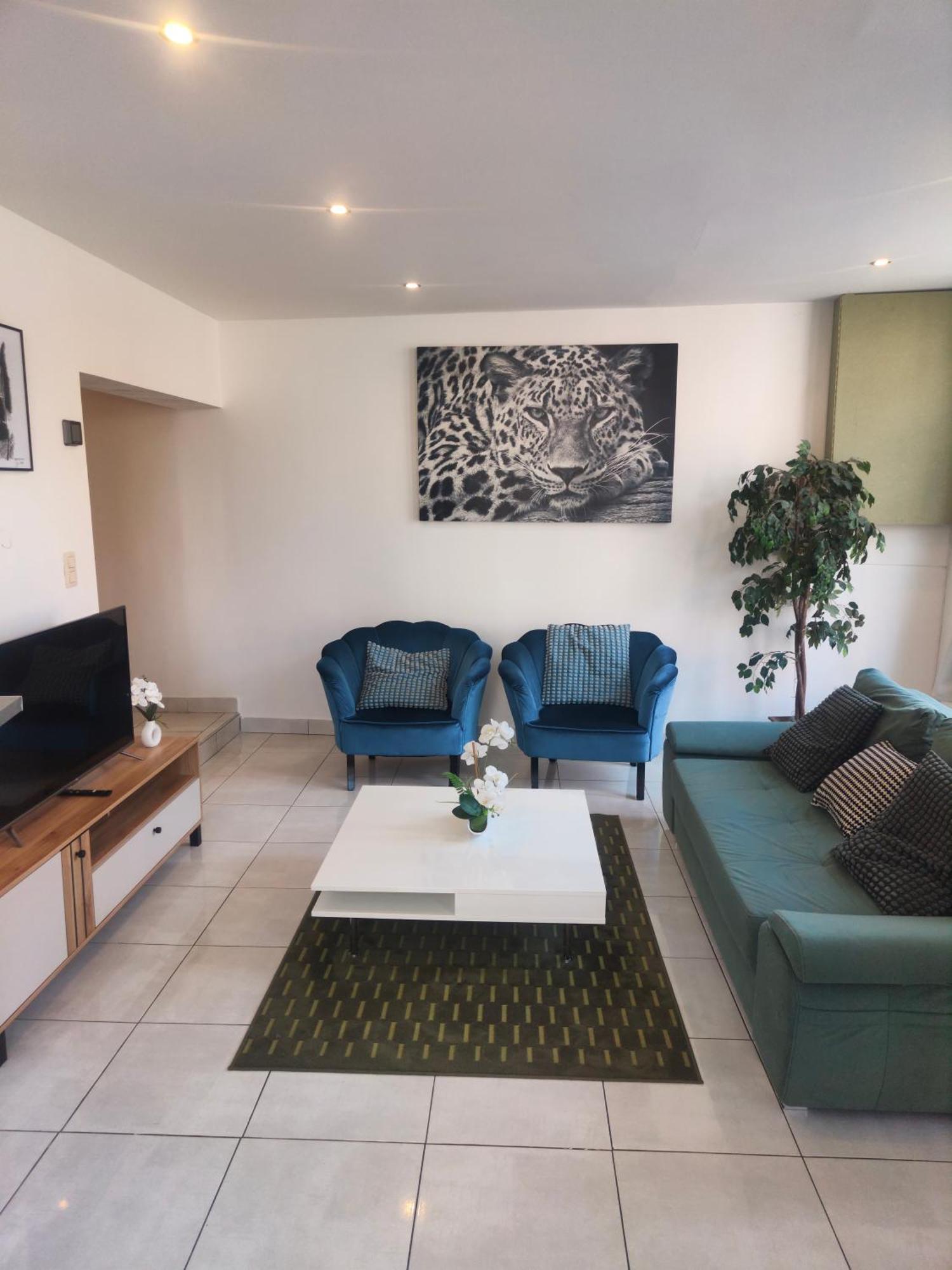 Bel Appartement Confortable Монс Екстериор снимка